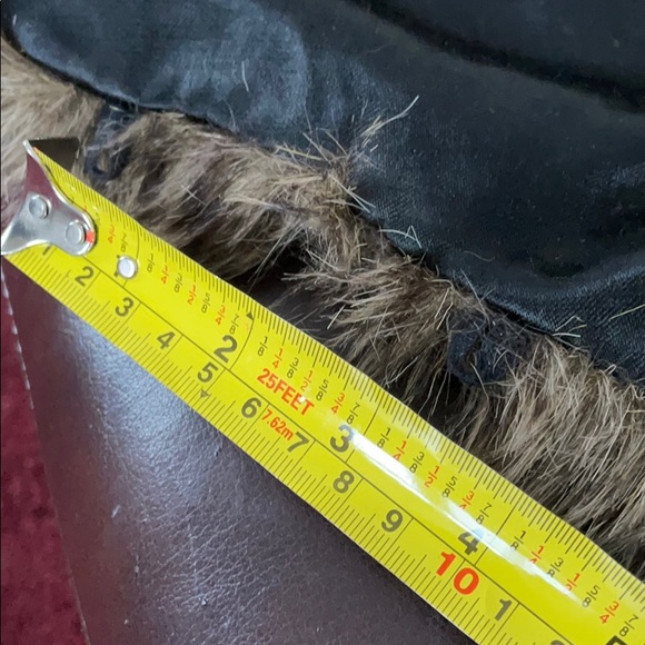 Faux Fur hood lining 21 inch arch - Picture 4 of 5
